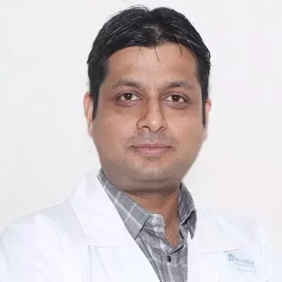 >Dr. Kumar Rohit